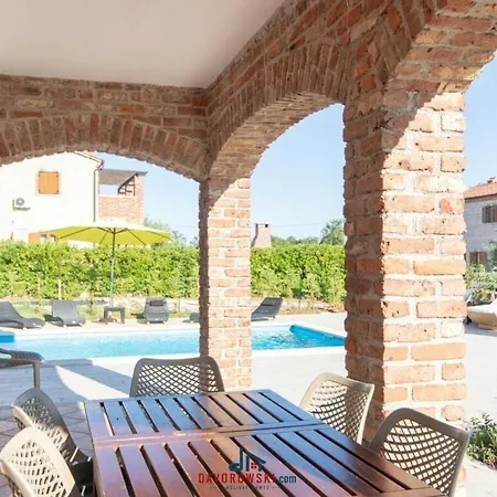 Amelie Comfortable Holiday 4*